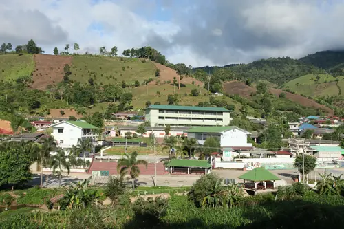 边龙村村落全景
